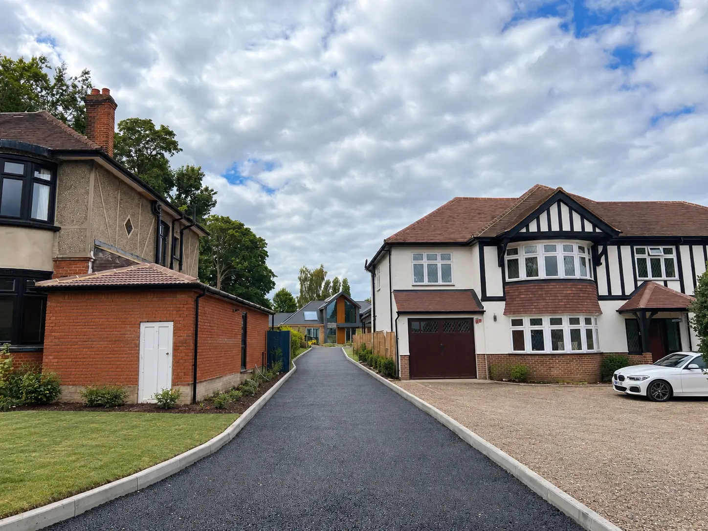 Private road to new development, Purley